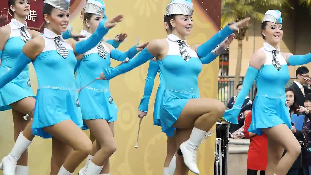 Majorette Uniform Porn - Hot Young Majorettes In Blue Flash Their Sexy Legs As They at Nuvid
